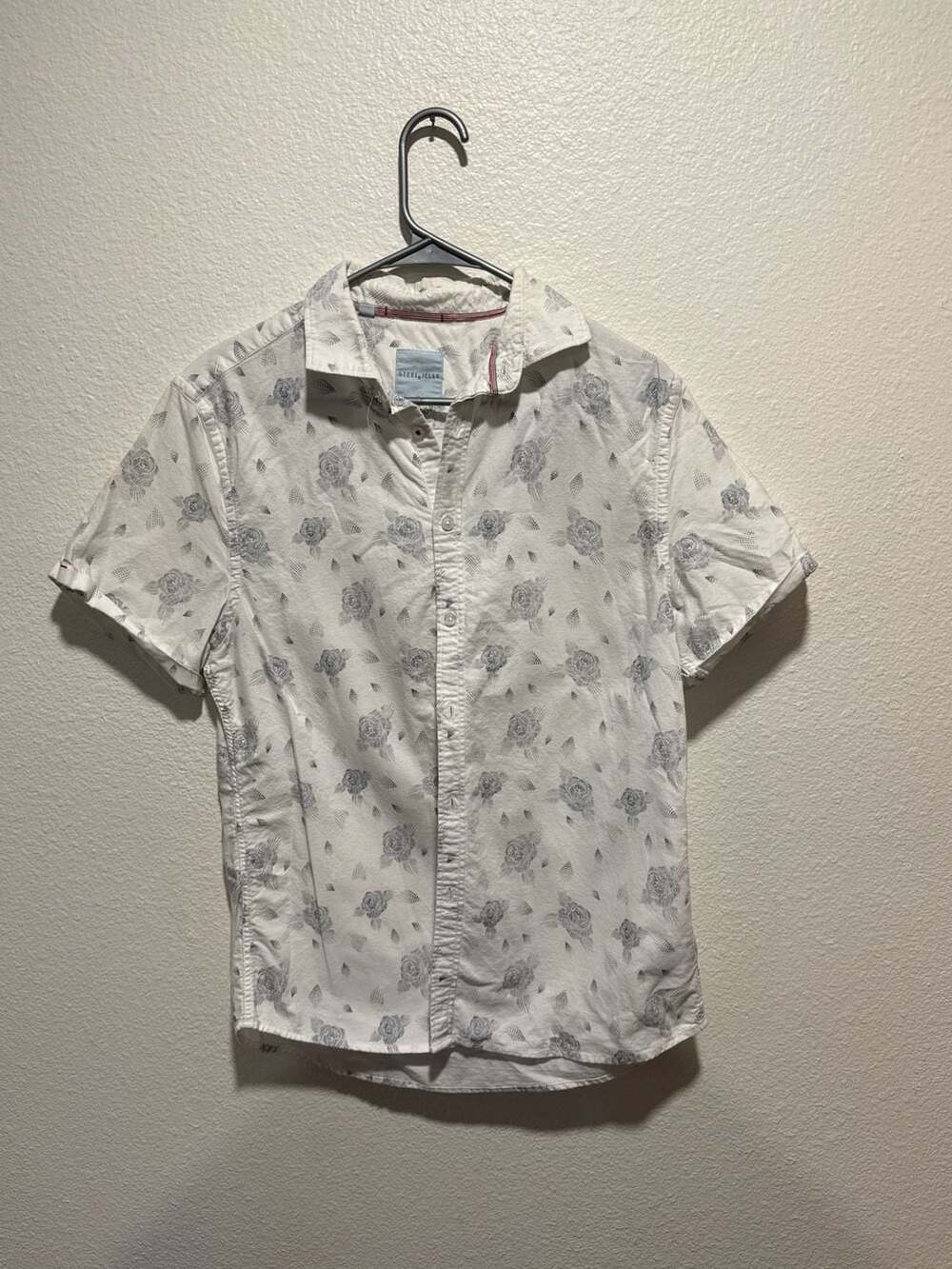 Steel & Jelly Men's White Rose Floral Print Short Sleeve Button Down Shirt Size